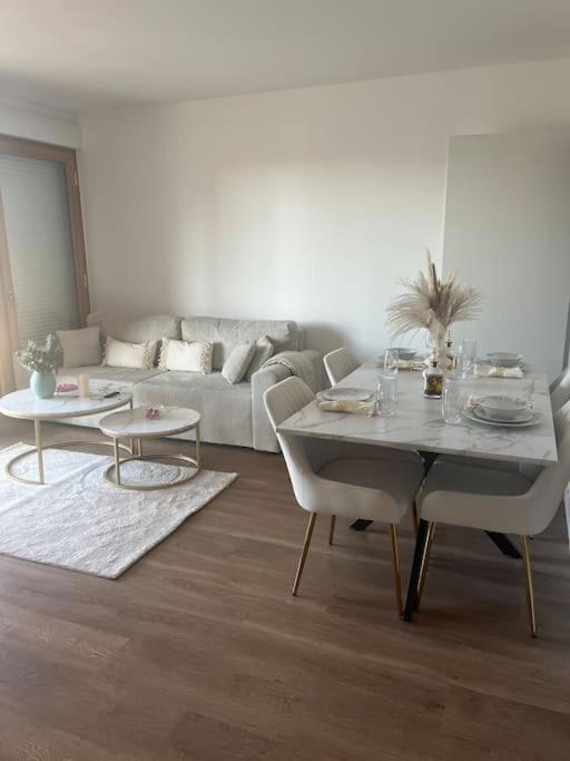 Appartement Luxueux Au Coeur De Lila Exterior foto
